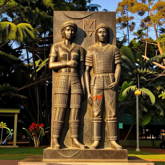 Monumento Ao Garimpeiro Monumento Ao Garimpeiro